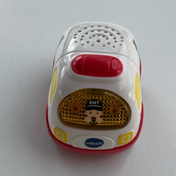 Vetch set of four vehicles With Lights and Sounds - Picture 10 of 14